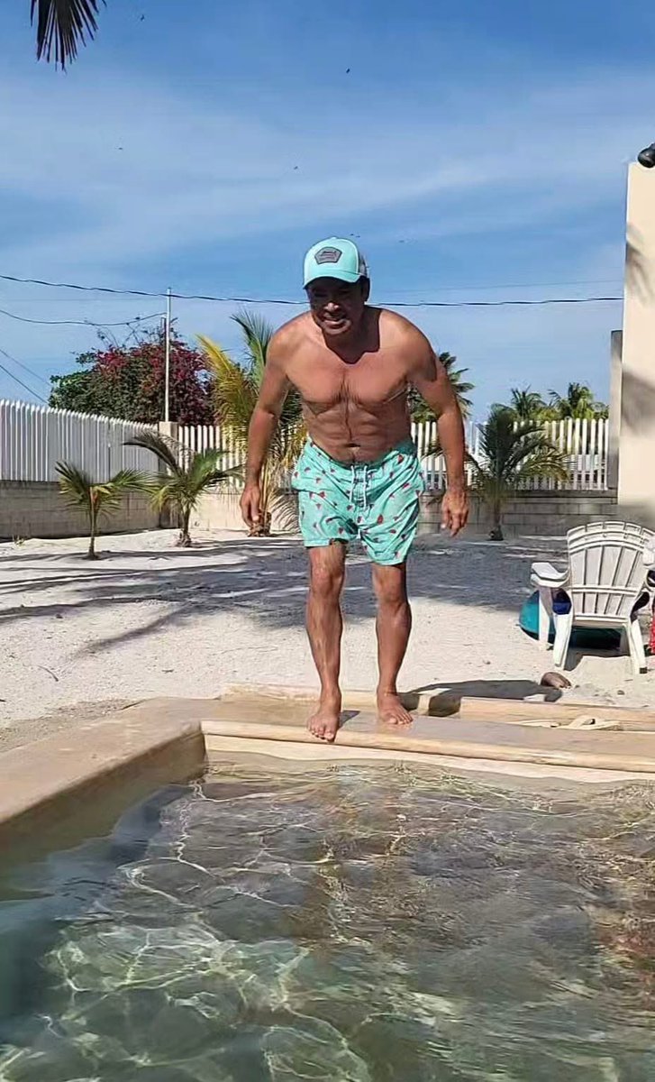 loveraxilover's tweet photo. Que rico daddy! 
😍😍😍😍😍

@EncuentroGayYuc 
@VatosMid https://t.co/kOmEwSJrMd
