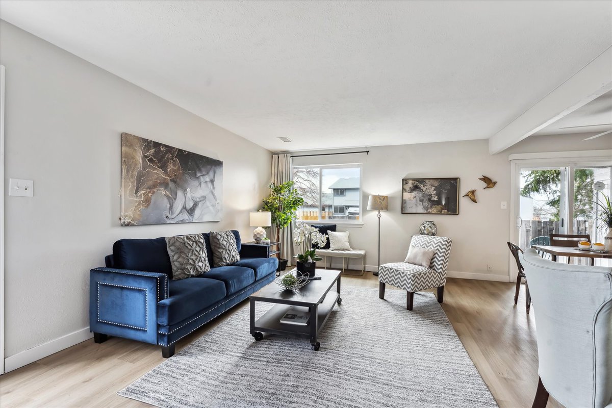 BobGordon's tweet image. Open House, 12 - 2, Saturday AND 11 - 1 Sunday at 4232 Monroe Dr. # C, Boulder, CO 80303.  Gorgeous end unit, loaded with updates.