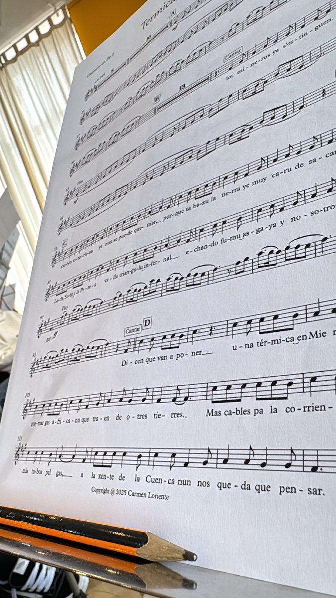 BandaMusMieres's tweet photo. Siguimos trabayando 🚧🛠️⚠️
Skanda 🤝🏼Ateneo Musical de Mieres 🎶
📅5 d'abril
🕙A les 22:00
📍Nel Parque Xovellanos
Puxa la Folixa na primavera!!
#yosoidelateneu #yosoydelateneo #mierescultura #mieresvaprestate #folixa #na #primavera @AytoMieres @MieresCultura https://t.co/R1r0aRiGZx