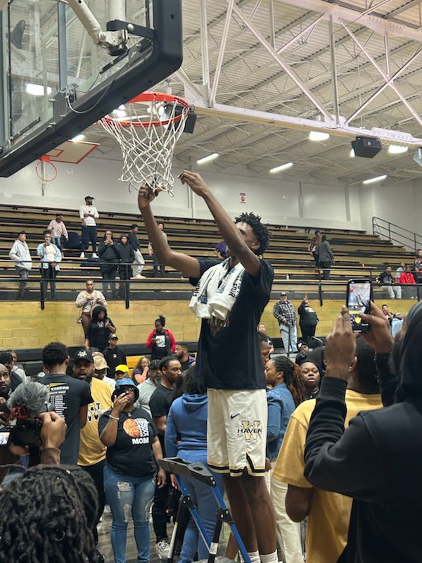 RashadBryant_'s tweet image. First I would like to Thank God for this incredible journey with my brothers . Thank you to my coaches and all supporters at Whitehaven for making my senior year special.
32-4
Final 4 appearance
Regional champions
District champions
City champions
76 National Highschool Rank