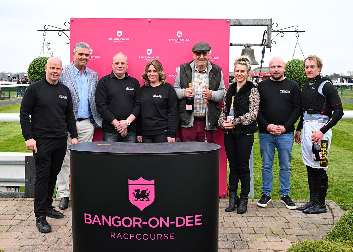 BangorRaces's tweet photo. RACE 5 RESULT: THE VOYAGER CAMPER CONVERSIONS HANDICAP HURDLE RACE

🥇Andy Amo
🥈High Game Royal

Jockey: Jamie Brace
Trainer: Rebecca Curtis
Owner: Mr David McDermott 

📸 @offphoto https://t.co/1QJUoeiNGX
