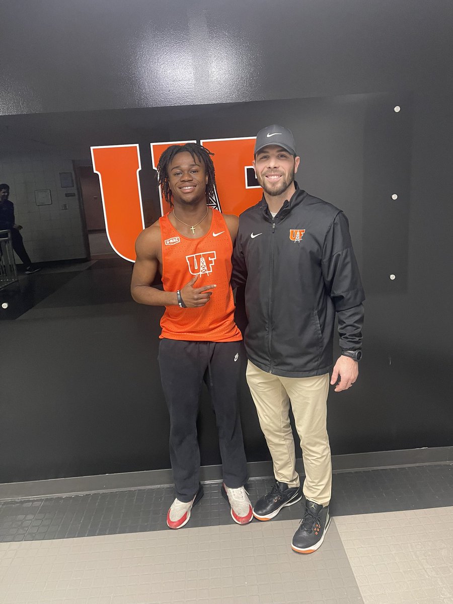 After a great visit and conversation with <a href="/JaredKrout/">Jared Krout</a>, I’m blessed to receive an offer from the University of Findlay. Thank you for the opportunity!

Praise God!! 

<a href="/WestTrackField/">Lakota West Track & Field</a> 
<a href="/uf_xc_tf/">Findlay Oilers Track & XC</a>