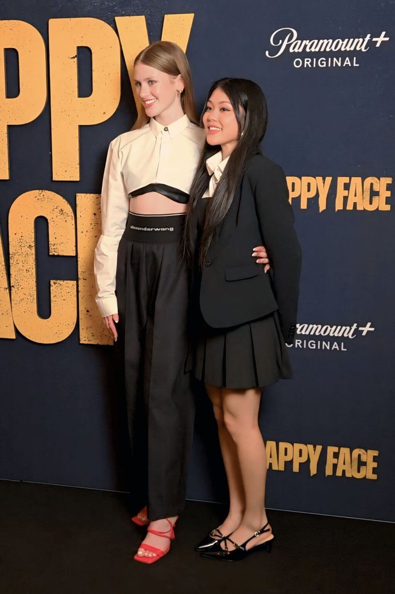 HAPPY FACE looks at a serial killer through the lens of his daughter. Steams now on <a href="/ParamountPlusCA/">Paramount+ Canada</a>.  Stars Annaleigh Ashford, Khiyla Aynne were in Toronto this week for a special reception. Momona Tamada who appears in the Series as well, was there too!

mrwillwong.com/spotted-annale…