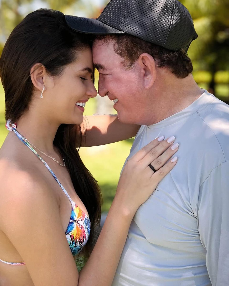 lorenamag_'s tweet image. Calita Franciele e Amado Batista desfrutam de uma romântica lua de mel na Bahia!

#casais #calita #amadobatista #news #famosos

 instagram.com/p/DHgiWrUutCk/…