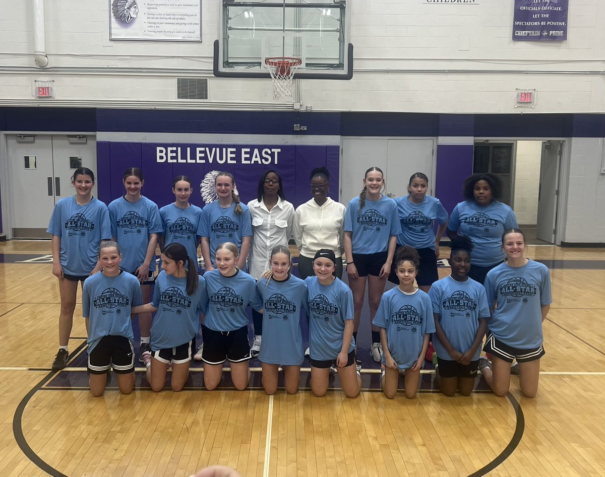 DaveFelici_'s tweet image. The 6th grade Girls game was Tuesday. The White beat the Blue team 44-31 White team led by MVP Hadley Mathies (Kearney Dream) with 9pts and 11 reb. & Skylar Schmitz (Central Force) 8pts. Blue team led by MVP Jordan Werner (OSA)The winner of the 3pt shoot out Stella Boudreau (OSA)
