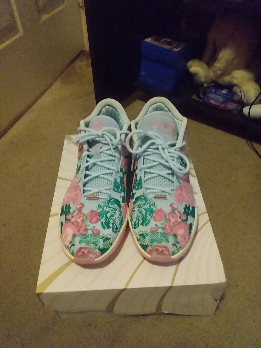 My shoes are Amazing 🤩