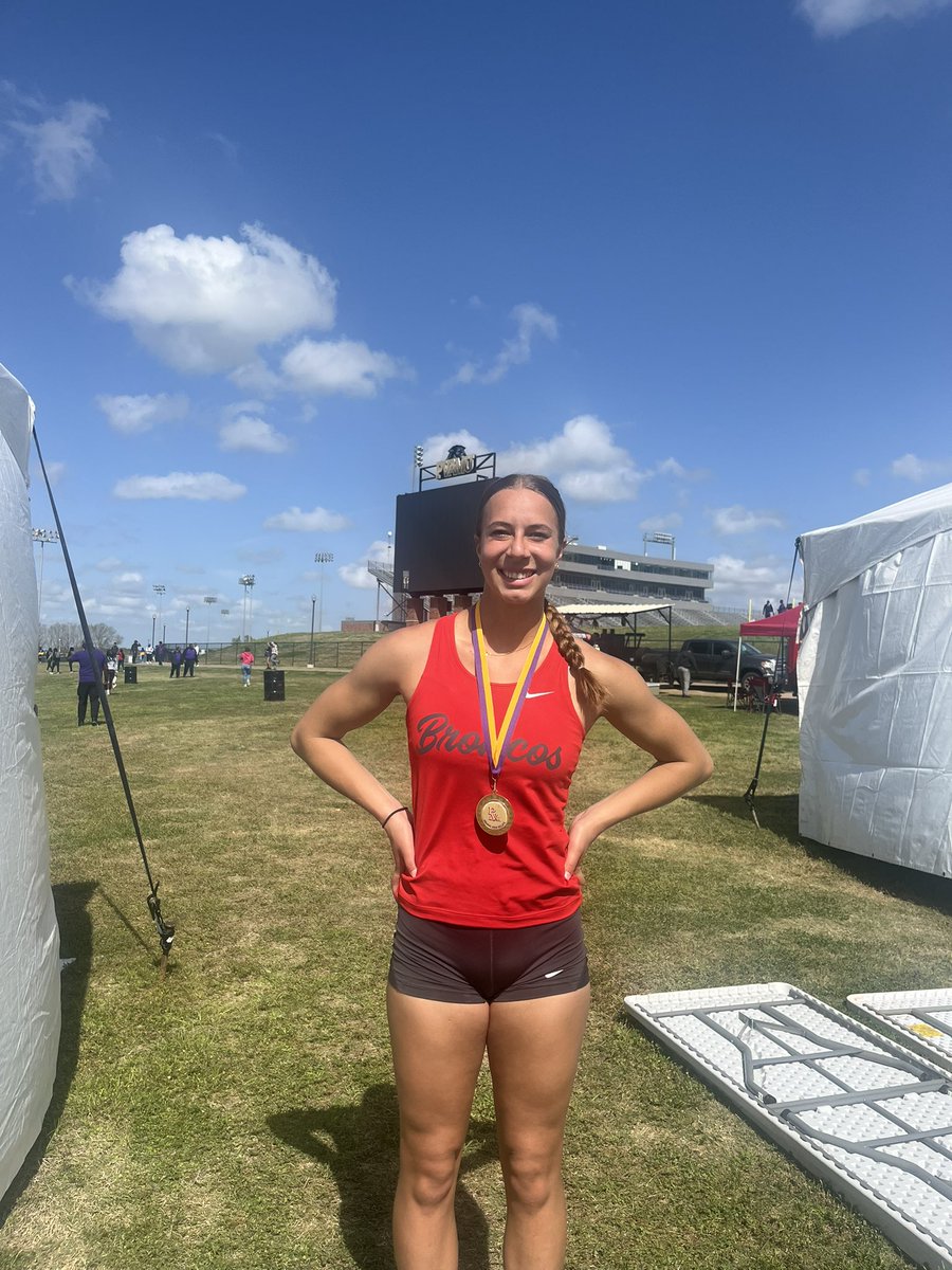 Congratulations Abby Rydberg on a 1st place finish at the Prairie View Relays!! 🥇