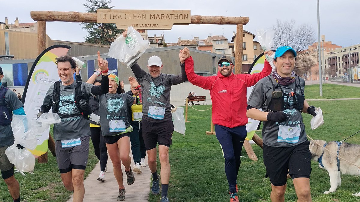 🎉 L'Equip d'ambaixadors UCM-Urbaser ja ha travessat la meta! 🎉

<a href="/albert_bosch/">Albert Bosch</a> , Fiona Pinar, Erika Núñez i altres han completat els 60 km amb gran esforç i emoció! 💪 A més de córrer, han recollit molts residus fent #plogging! 🌿💚Gràcies!

Amb el suport d'<a href="/urbaser_/">Urbaser</a> . #UCM25