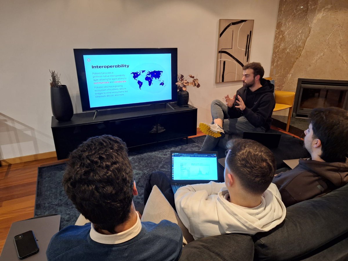 Tiago Tavares ⭕️ (@big_tava) on Twitter photo What do Polkadot ⭕ and Pizza 🍕 have in common?
Both have the same architecture.
A solid and secure base.
Custom toppings.
And both are openly shared — transparently and verifiably.
Big thanks to Porto’s <a href="/TheOfficialACM/">Association for Computing Machinery</a> for the opportunity to present in your hacking weekend! What do Polkadot ⭕ and Pizza 🍕 have in common?
Both have the same architecture.
A solid and secure base.
Custom toppings.
And both are openly shared — transparently and verifiably.
Big thanks to Porto’s <a href="/TheOfficialACM/">Association for Computing Machinery</a> for the opportunity to present in your hacking weekend!