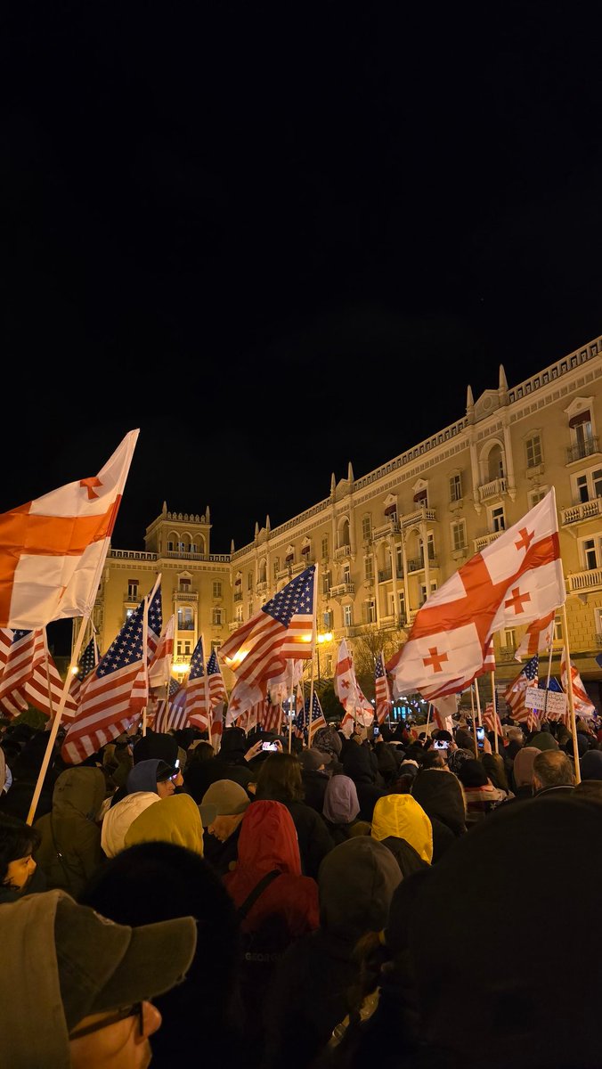 DavidGaribiani's tweet photo. Georgians rallied today in Tbilisi ahead of the Senate's March 27th discussion on the MEGOBARI Act, a bill aimed at strengthening democratic practices and the rule of law in Georgia. 

#MEGOBARIAct #GeorgiaDemocracy #StandWithGeorgia @SenatorRisch  @RepJoeWilson  @POTUS @jeane https://t.co/LqWgwVOKR9