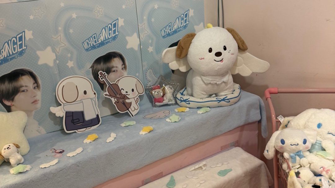 Ioooxton's tweet photo. 꿈같았던 톤톤절🥹
내년에 또 만나 、、🪽🩵👼
#문쪼꿈열어_앤톤생일이야 https://t.co/pFkuBGD7TZ