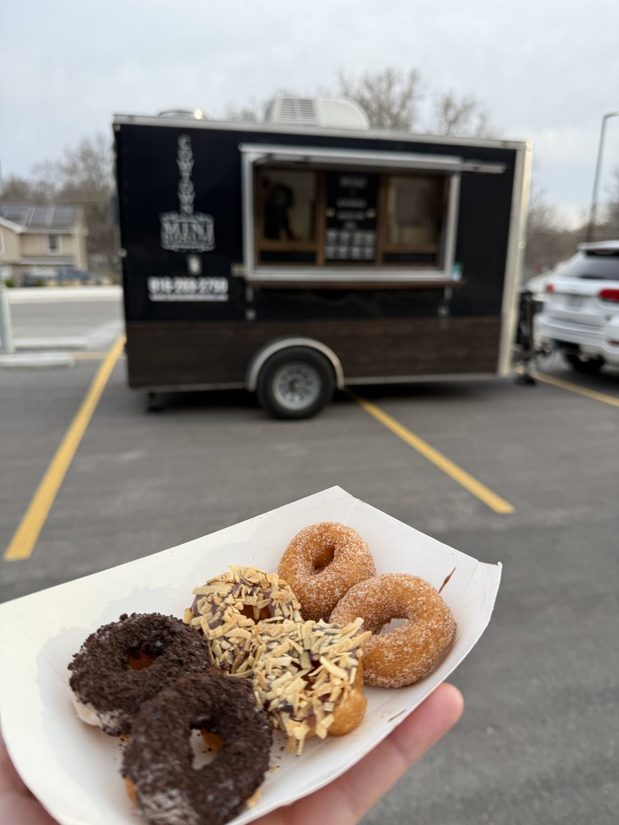 Courtney Minnich (@court_minnich) on Twitter photo Thanks Cowtown Mini Donuts for serving such a delicious breakfast treat to <a href="/NashuaES/">Nashua ES</a> staff on the day before spring break! It was the perfect way to wrap up third quarter! Thanks Cowtown Mini Donuts for serving such a delicious breakfast treat to <a href="/NashuaES/">Nashua ES</a> staff on the day before spring break! It was the perfect way to wrap up third quarter!