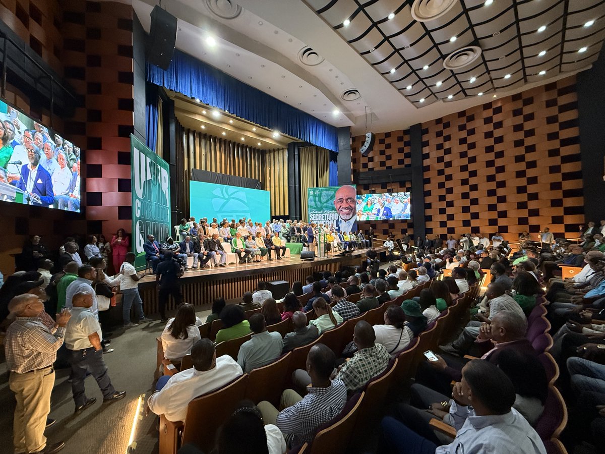 grisantycosme's tweet image. .@antonioflorian_ (Peñita) presentó su propuesta para continuar como Secretario General de @FPcomunica, basada en institucionalidad, innovación, participación y compromiso con el pueblo. #Unir #Consolidar #Ganar