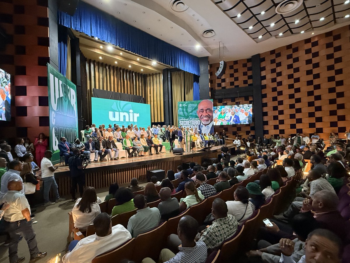 grisantycosme's tweet image. .@antonioflorian_ (Peñita) presentó su propuesta para continuar como Secretario General de @FPcomunica, basada en institucionalidad, innovación, participación y compromiso con el pueblo. #Unir #Consolidar #Ganar