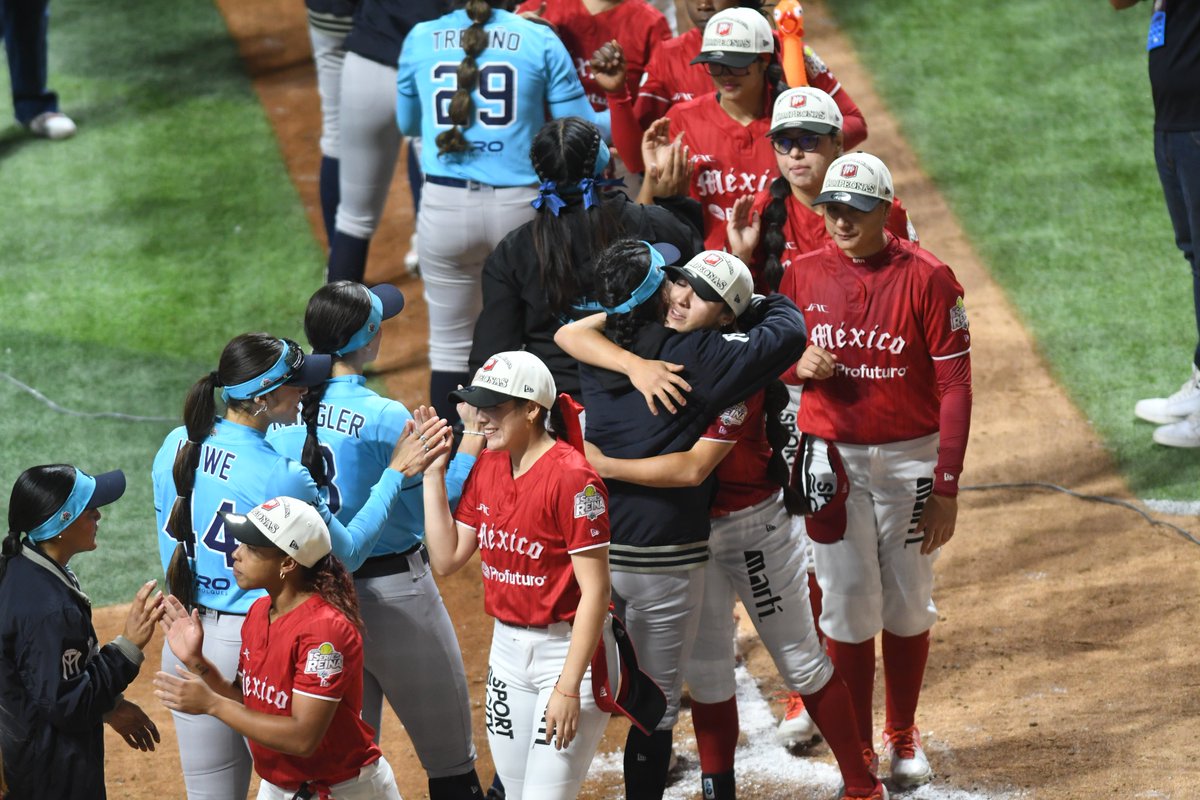 De esto se trata ❤️‍🔥 Felicidades Sultanes Femenil por una gran temporada, nos vemos en el 2026 😈