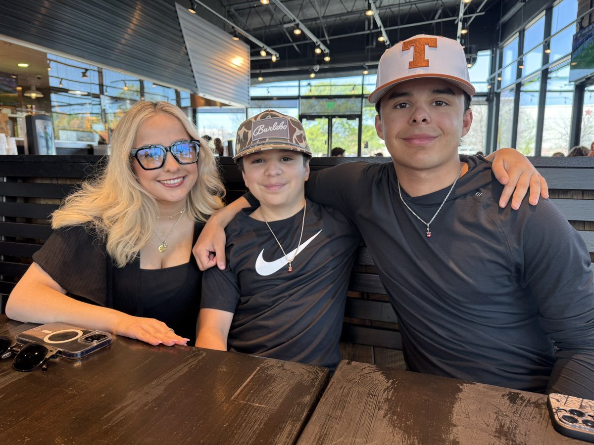 Love it when these three are together.