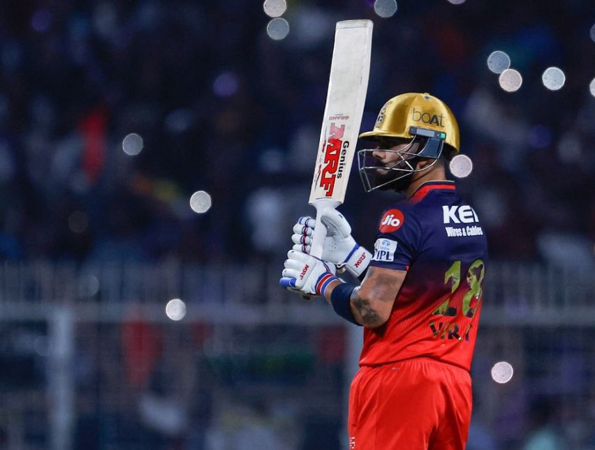 tribletindia's tweet photo. Milestone Alert! 🚀🔥  
First game of Season 18, and Number 18 smashes 1️⃣0️⃣0️⃣0️⃣runs against the   4️⃣th IPL team
RCB fans, how hyped are you? ❤️💛 #PlayBold #KKRvsRCB #KingKohli
@imVkohli https://t.co/0xGhdQdxYf
