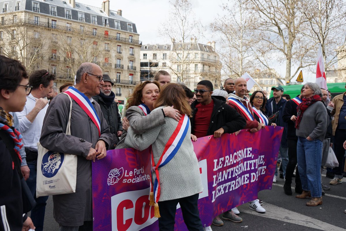 Nous étions des milliers rassemblés cet après-midi pour cette mobilisation contre le racisme. 

Nous sommes nombreux à le dire : jamais, nulle part, nous n’accepterons la banalisation de ces idées.  

Tant que le racisme existera, je continuerai de le combattre. ✊