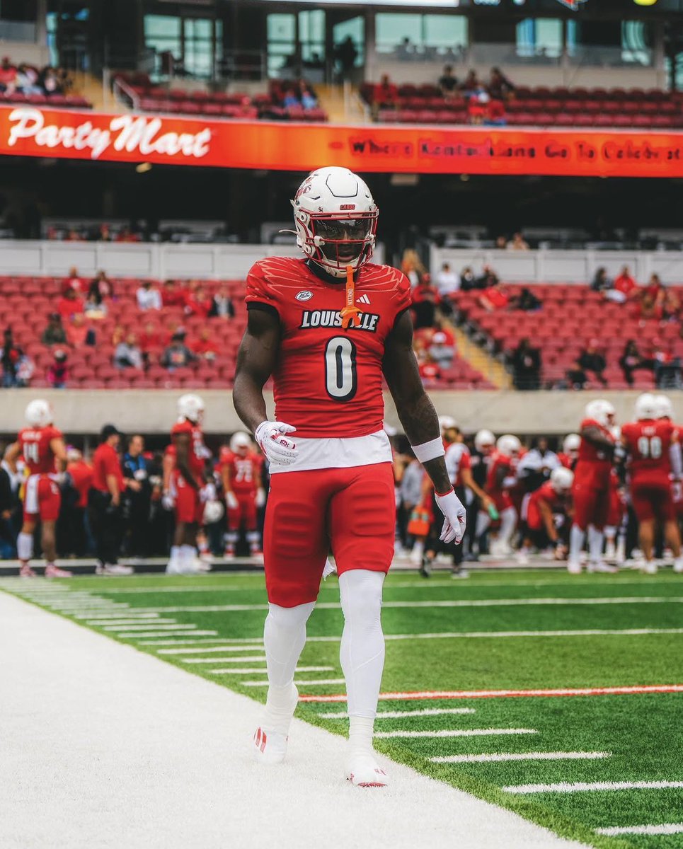 Bryson Maddox (@bryson_maddox) on Twitter photo I’m blessed to announce I have received an offer from the University of Louisville!
<a href="/PennySmith_/">Smith</a> <a href="/Grade_aTraining/">🅰️</a> <a href="/CoachJakeDawson/">Jake Dawson</a> <a href="/NCEC_Recruiting/">NPA</a> <a href="/CHSDragonsFB/">Clinton Dragons Football</a> <a href="/RivalsFriedman/">Adam Friedman</a> <a href="/5StarPreps/">5Star Preps</a> <a href="/NatlPlaymkrsAca/">NatlPlaymkersAcademy</a> <a href="/deionbranch84/">Deion Branch #83 #84</a> I’m blessed to announce I have received an offer from the University of Louisville!
<a href="/PennySmith_/">Smith</a> <a href="/Grade_aTraining/">🅰️</a> <a href="/CoachJakeDawson/">Jake Dawson</a> <a href="/NCEC_Recruiting/">NPA</a> <a href="/CHSDragonsFB/">Clinton Dragons Football</a> <a href="/RivalsFriedman/">Adam Friedman</a> <a href="/5StarPreps/">5Star Preps</a> <a href="/NatlPlaymkrsAca/">NatlPlaymkersAcademy</a> <a href="/deionbranch84/">Deion Branch #83 #84</a>