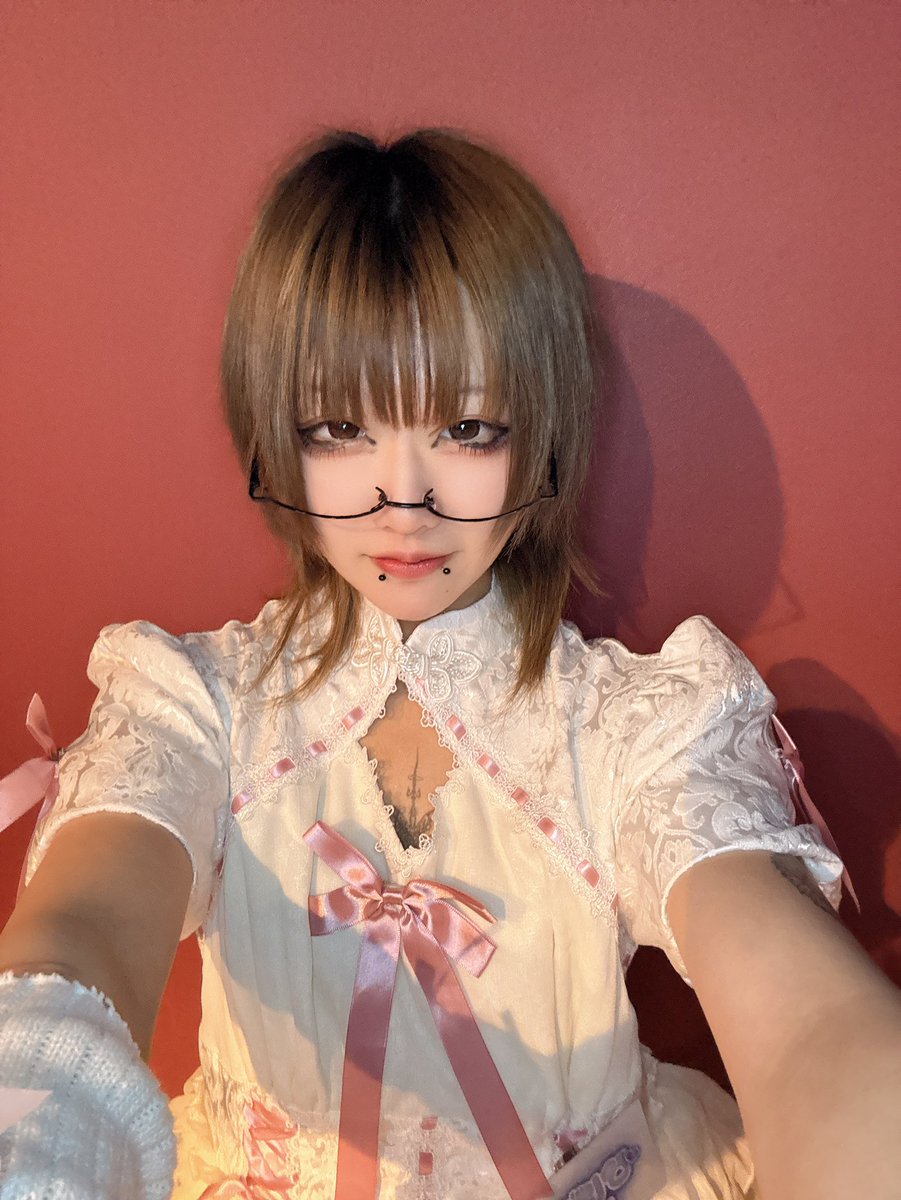 遅れおきゅおわわ！
今日も楽しかった(ᐡᵕ̤ ·̫ ᵕ̤ᐡ)
28ラストだから来て欲しいよお！
絶対泣くけど泣かないって決めたもん(´；ω；｀)泣いたら介護してね💦