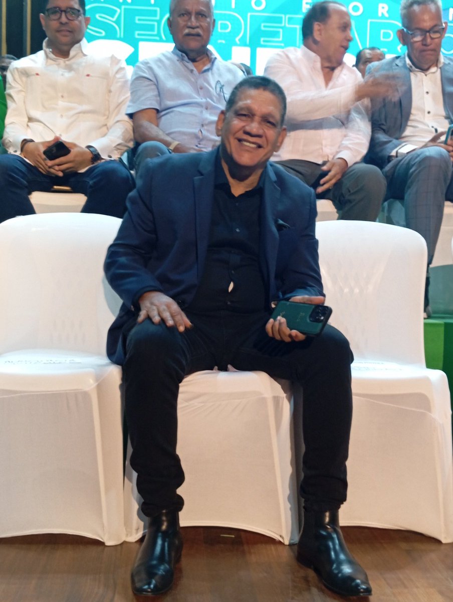 luisomarcaceres's tweet image. La propuesta de Antonio Florián (Peñita) busca un liderazgo colectivo, con visión estratégica y principios firmes que nos preparen para los retos de los nuevos tiempos. #Unir #Consolidar #Ganar #peñita