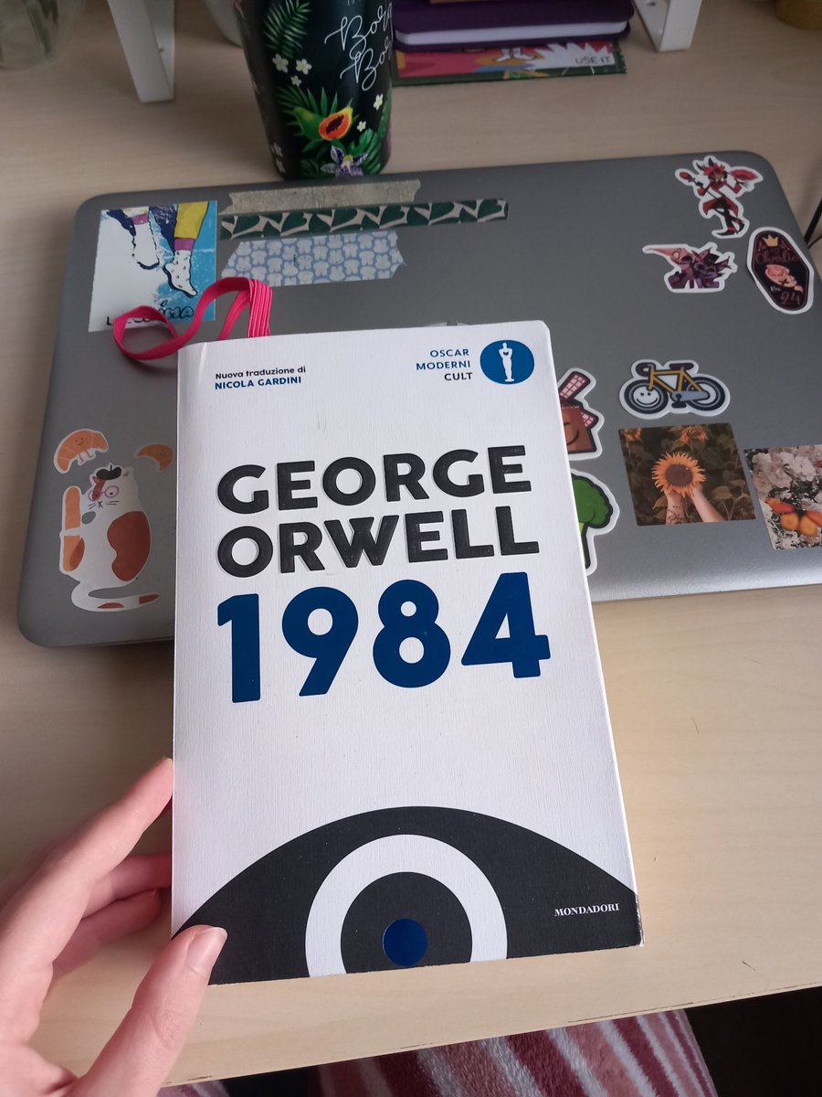 nel frattempo cominciamo questa lettura leggerissima e sicuramente per niente attuale