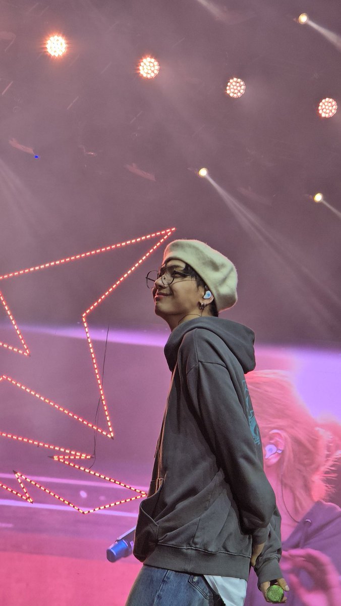 _XuHaoRon's tweet image. AS USUAL!!! NO WATERMARK PICTURES FOR YOU GUYS!!! 

#KNOCK_ON_Vol_1
#BOYNEXTDOORinMANILA
#KNOCK_ON_Vol_1_In_Manila
#BOYNEXTDOOR #보이넥스트도어