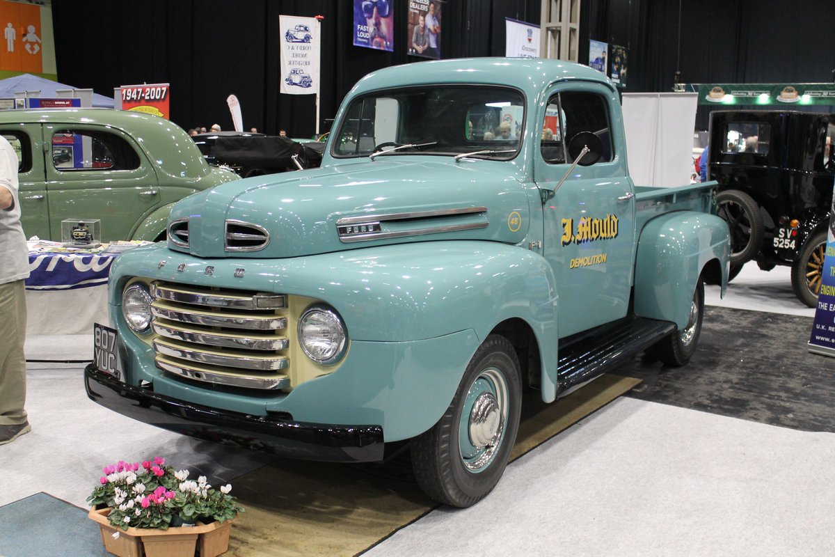 Ford F-1 Pick Up