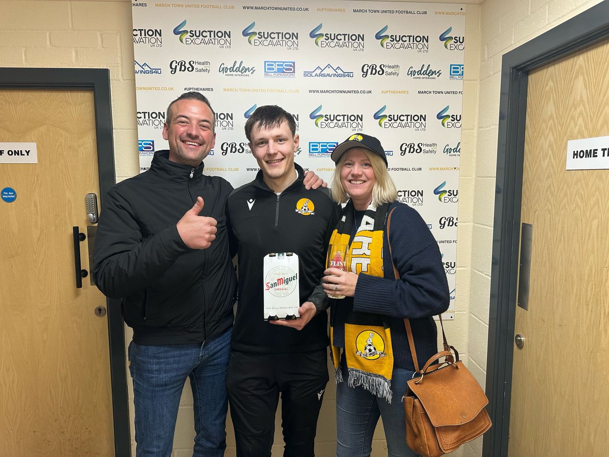 MAN OF THE MATCH 🟡⚫️

Today’s man of the match was awarded by Acorn Lodge Luxury Boarding Kennels to Toby Allen