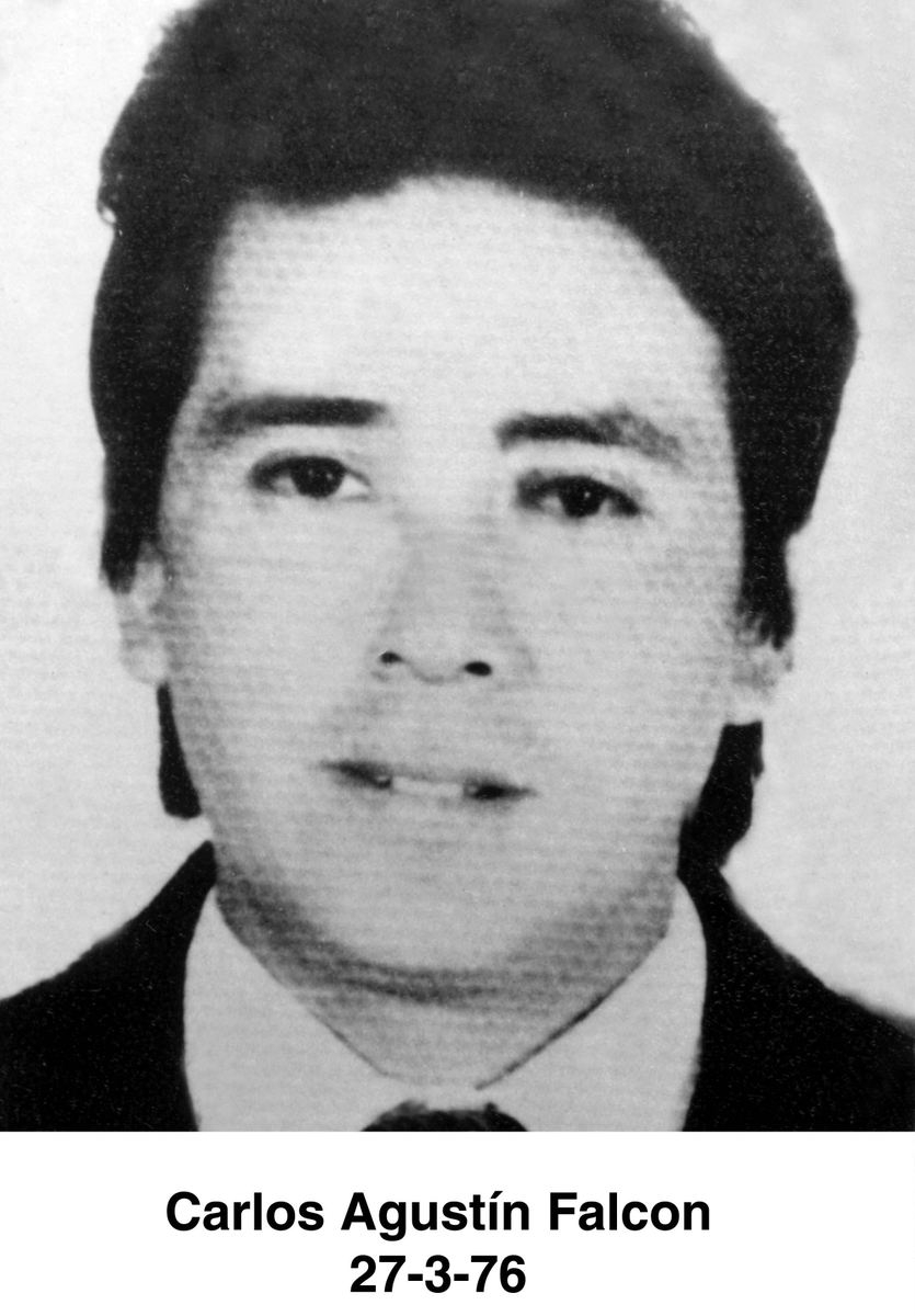 ANPIRomaPosti's tweet photo. Elettricista presso la fabbrica #Sampi e militante #PST, #CarlosAgustonFanton fu sequestrato a #Bernal (#BuenosAires) il #27marzo 1976 da un commando dell'esercito argentino.Aveva 31 anni.
I sui resti furono identificati dall'@eaafoficial nel
2014. https://t.co/h0Eya8Ujhm