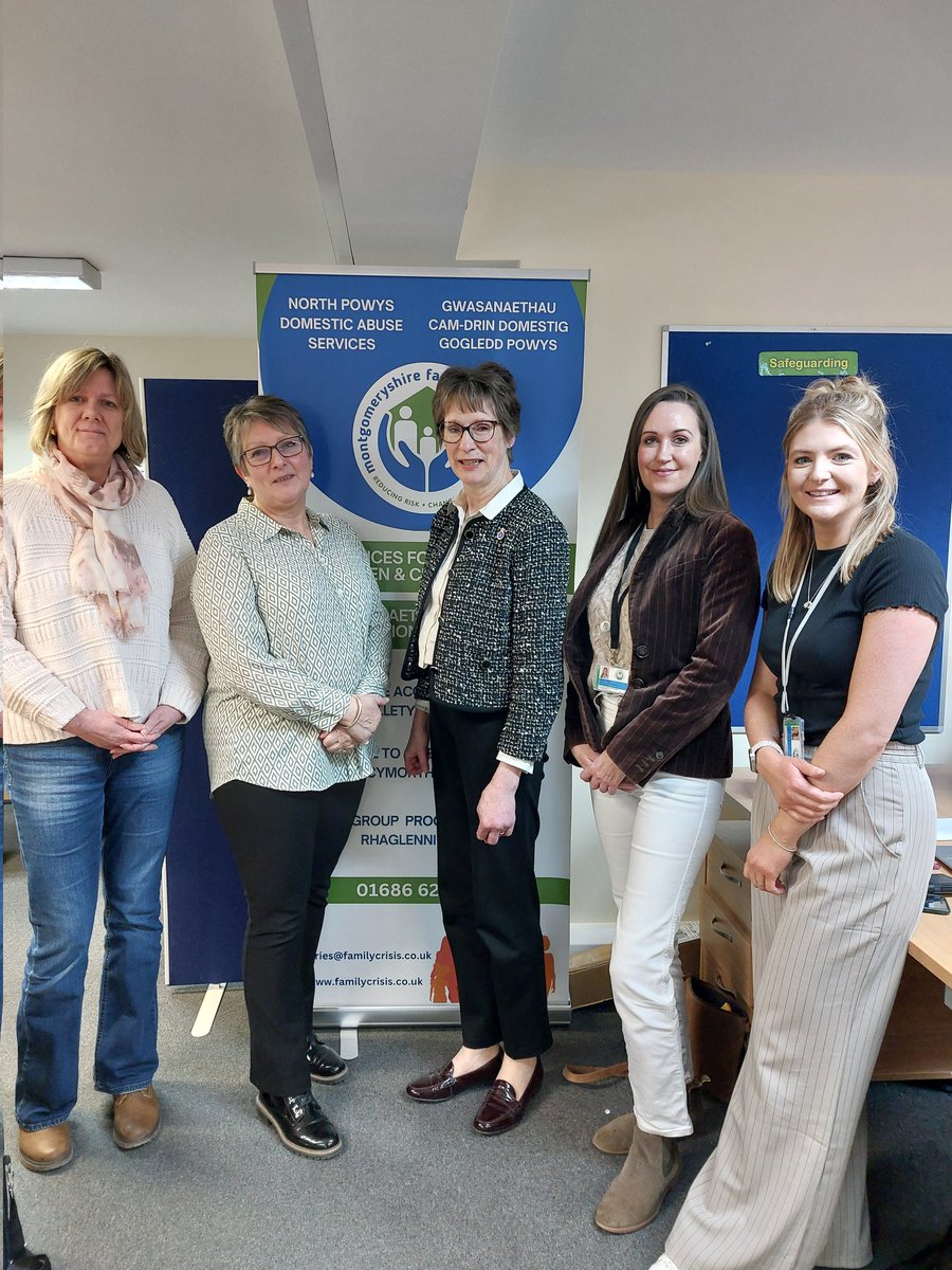 Great to meet up with some of the wonderful staff <a href="/MFCC_Charity/">MFCC</a> in Newtown on Thursday. It is such a privilege during my year of office to highlight the support they give to victims of domestic abuse and their families. Their work saves lives