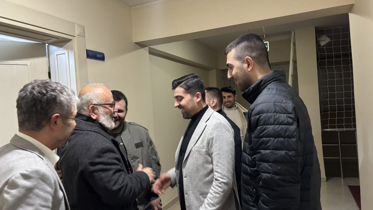 inegolakgenc's tweet photo. 📍İlim Yayma Cemiyeti
📍İnegöl Boşnaklar Derneği

İnegöl AK Parti Gençlik Kolları olarak bu akşam İlim Yayma Cemiyeti ve İnegöl Boşnaklar Derneği iftar programlarına katılım sağladık. Güzel karşılamaları ve hoş sohbetleri için kendilerine teşekkür ederiz. 🤝✨ https://t.co/lF3XQtaCPS