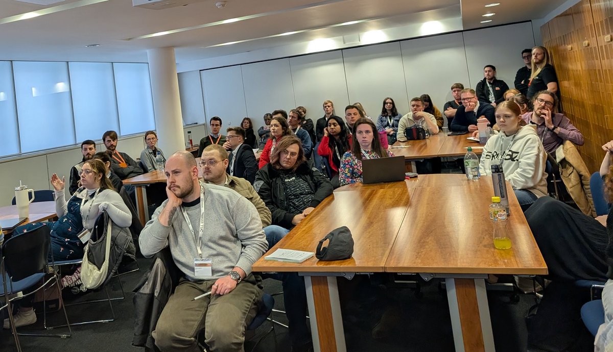 In with <a href="/TUCYoungWorkers/">TUC Young Workers</a> conference delivering a workshop on 'The Rise of the Far Right', listening to <a href="/JarrowInsights/">Jarrow Insights</a> and <a href="/S_O_Nuallain/">Stiofán Ó Nualláin</a> 
#antifascism