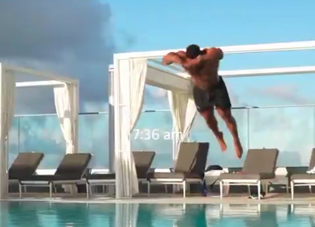 EscanorAkd's tweet image. Bro was in the air for 4 minutes