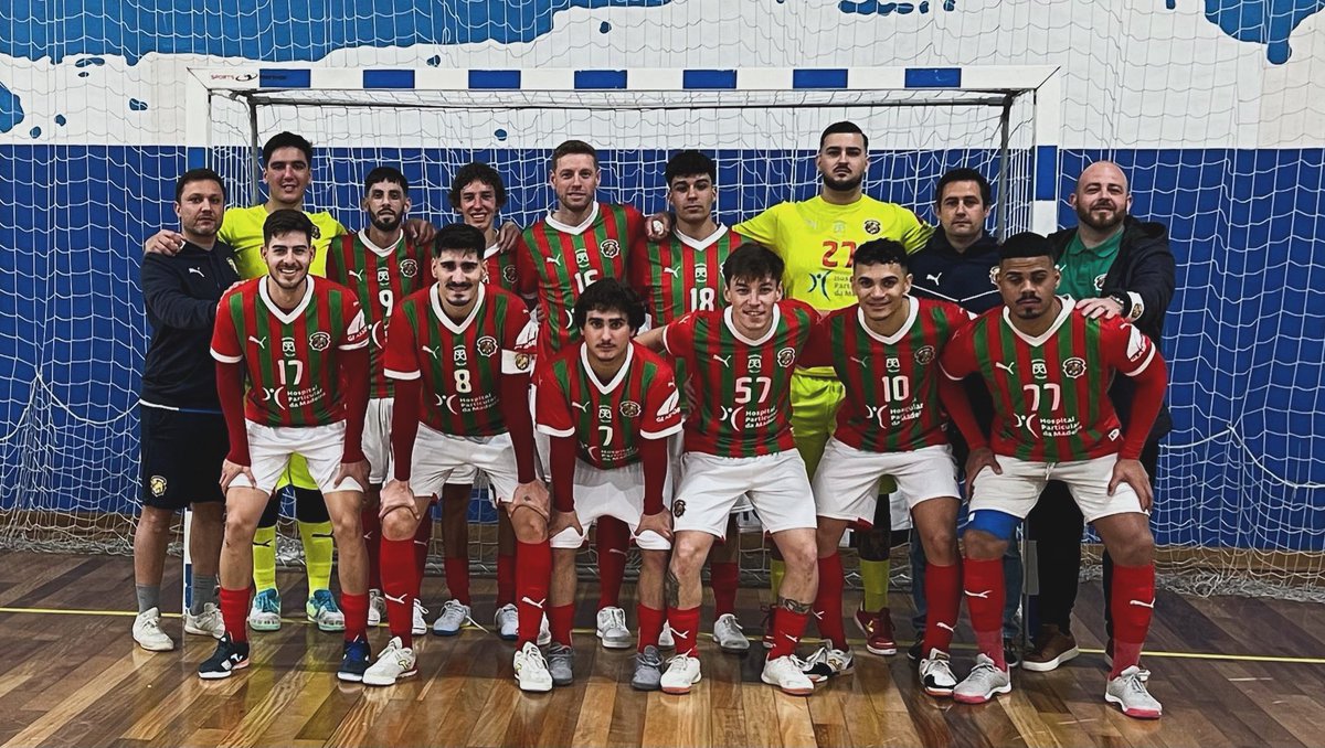 MaritimoMadeira's tweet photo. 🎙 Resultado Final #FutsalCSM
CCRD Burinhosa 1 🆚 4 CS Marítimo
⚽️ Vlademir Oliveira
⚽️ Leonardo Severim
⚽️ Santiago Gonçalves
⚽️ Luís Mouta
#CSMaritimo #ModalidadesCSM https://t.co/OfK0caEFRP