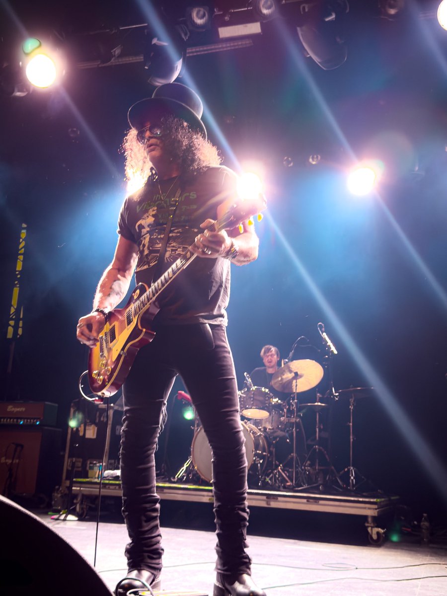 . <a href="/Slash/">Slash</a> last night at El Rey Theater in Los Angeles! 🤘🏼🎩 Such a fun show!