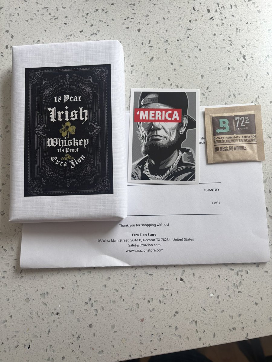 Shed_Stories's tweet image. Delicious Smelling Delivery off you go to the end of the Humidor 
 #stogies #cigars #humidor #boveda #IYKYK #igotaguy #ezrazion