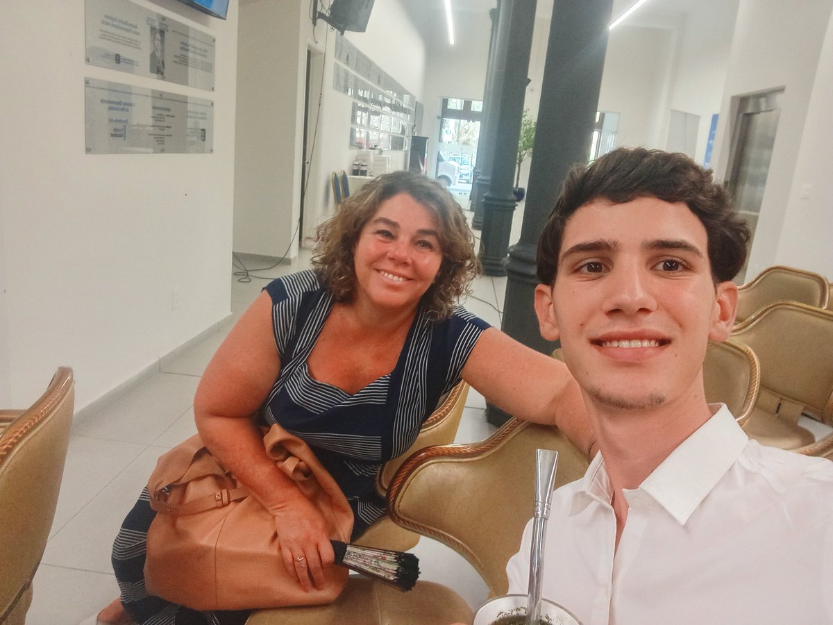 Esteban_62amo's tweet photo. Participamos del encuentro nacional de comisiones departamentales de jovenes representando a Florida.
Gran jornada de capacitación e intercambio de cara a lo que se viene.
Gracias Victoria y @PajaroEnciso por la confianza y el apoyo. https://t.co/HSNIEE6TLJ