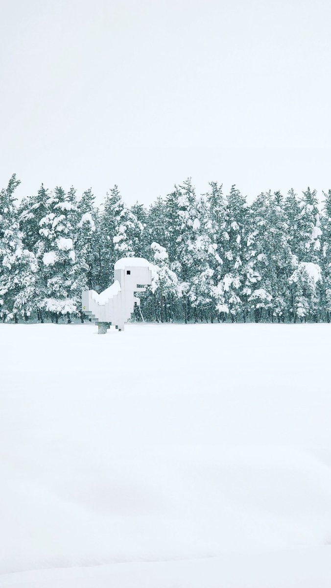 homerender's tweet image. Found this guy in the middle of a snowy field 😳 fr fr

@Google #google #googledino