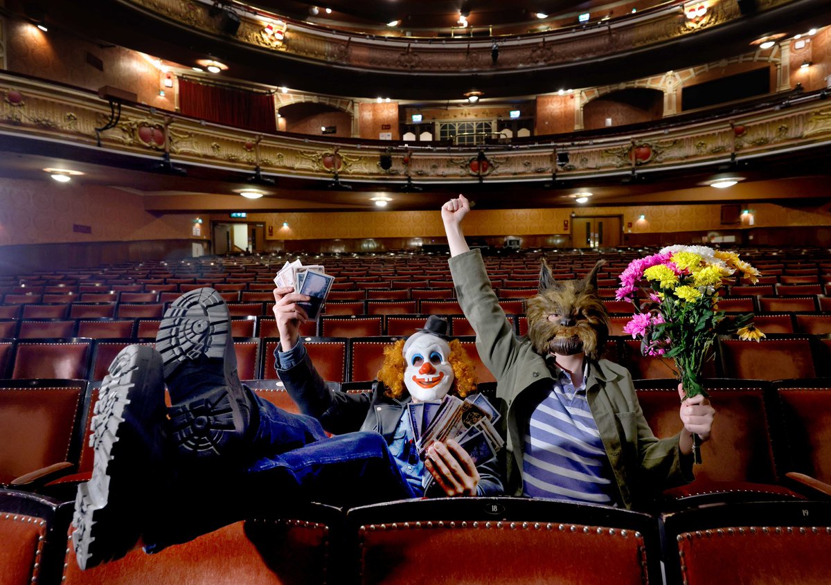 Colin Hattersley (@colinhattersley) on Twitter photo Glasgow’s King's Theatre gets a visit from the lads of “Restless Natives: The Musical”.
Across Scotland 24 Apr - 28 June.
A faithful adaptation produced by the same creative team as the 1985 beloved classic Scottish film. restlessnativesthemusical.com
With <a href="/PremierScotPR/">Premier Scotland</a> . Glasgow’s King's Theatre gets a visit from the lads of “Restless Natives: The Musical”.
Across Scotland 24 Apr - 28 June.
A faithful adaptation produced by the same creative team as the 1985 beloved classic Scottish film. restlessnativesthemusical.com
With <a href="/PremierScotPR/">Premier Scotland</a> .