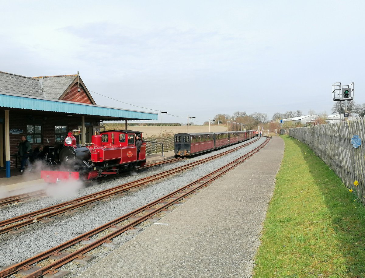 AndyChard1's tweet image. I enjoyed travelling on the @BureValley Railway today, which runs for 9 miles on what used to be the standard gauge line from Wroxham to Aylsham.