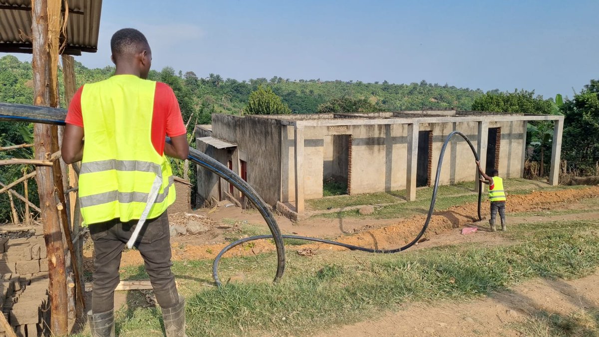 ICRC Uganda (@icrcuganda) on Twitter photo To ensure safe and sustainable water supply to local communities and preparedness in case of refugee influx, with <a href="/min_waterUg/">MINISTRY OF WATER AND ENVIRONMENT 🇺🇬</a> & support from <a href="/UgandaRedCross/">Uganda Red Cross Society</a>, we are improving and extending water supply systems in Bundibugyo district along DRC border
#WaterDay2025
<a href="/ICRC_Africa/">ICRC Africa</a> To ensure safe and sustainable water supply to local communities and preparedness in case of refugee influx, with <a href="/min_waterUg/">MINISTRY OF WATER AND ENVIRONMENT 🇺🇬</a> & support from <a href="/UgandaRedCross/">Uganda Red Cross Society</a>, we are improving and extending water supply systems in Bundibugyo district along DRC border
#WaterDay2025
<a href="/ICRC_Africa/">ICRC Africa</a>
