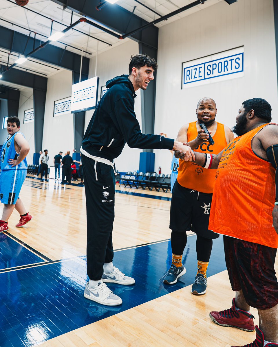 Grateful for the opportunity to spend time today with <a href="/SOPennsylvania/">𝗦𝗽𝗲𝗰𝗶𝗮𝗹 𝗢𝗹𝘆𝗺𝗽𝗶𝗰𝘀 𝗣𝗔</a> at <a href="/RizeSportsPa/">Rize Sports</a>. Incredible experience for our guys.