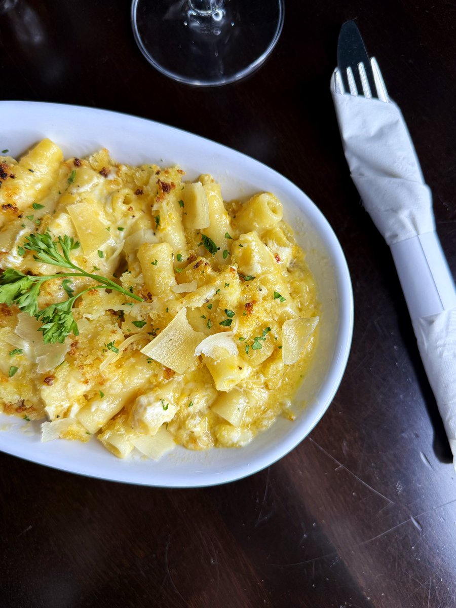 It’s a Mac &amp; Cheese kinda day. Creamy, dreamy, and just the right amount of cheesy — but only for a limited time!
