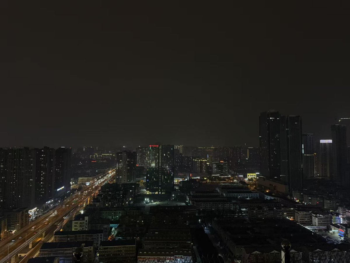 glfalalala's tweet photo. 一些记忆碎片 https://t.co/ECKUDXr4pN