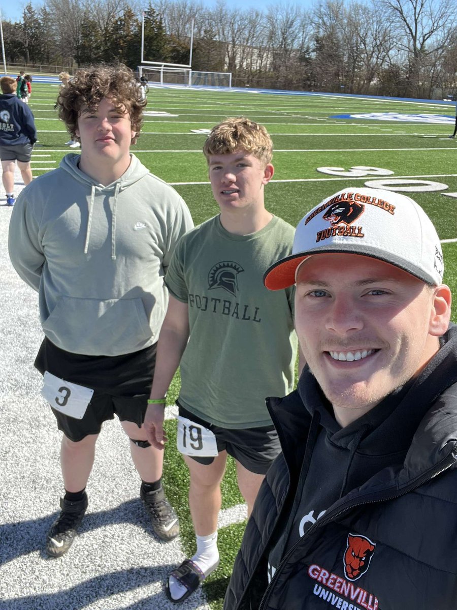 Coy Dorothy (@coydorothy_) on Twitter photo Shoutout to <a href="/IanLeib/">Coach Ian Leib</a> for sending me this picture today!
#TitanFam meets #MacFam!
<a href="/RyanHorn71/">Ryan Horn</a> <a href="/DadantMan/">Chandler Dadant</a> Shoutout to <a href="/IanLeib/">Coach Ian Leib</a> for sending me this picture today!
#TitanFam meets #MacFam!
<a href="/RyanHorn71/">Ryan Horn</a> <a href="/DadantMan/">Chandler Dadant</a>