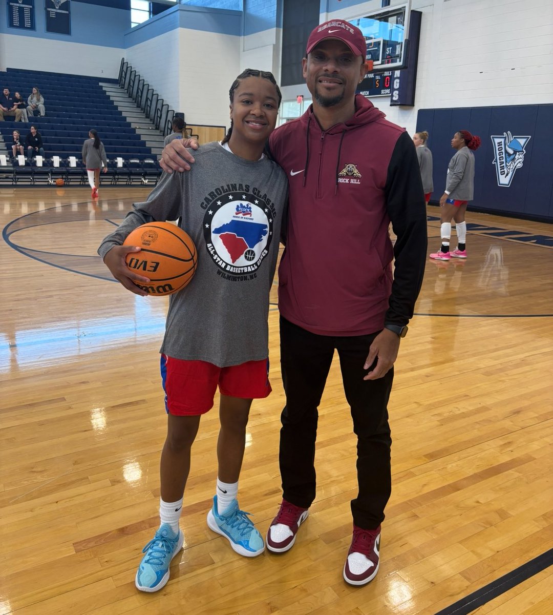 CoachKennyO (@coachkennyo) on Twitter photo Almost GoTime….. <a href="/ihoop_bre/">bre stevenson</a> Carolina Classic Girls Basketball All-Star game in Wilmington NC. #BearcatPride ProudCoach <a href="/OzzieAhl2/">RH Bearcat One</a> <a href="/RHBearcats/">RHBearcats</a> <a href="/RHHSGirlsBBall/">RH LadyBearcatBB</a> Almost GoTime….. <a href="/ihoop_bre/">bre stevenson</a> Carolina Classic Girls Basketball All-Star game in Wilmington NC. #BearcatPride ProudCoach <a href="/OzzieAhl2/">RH Bearcat One</a> <a href="/RHBearcats/">RHBearcats</a> <a href="/RHHSGirlsBBall/">RH LadyBearcatBB</a>