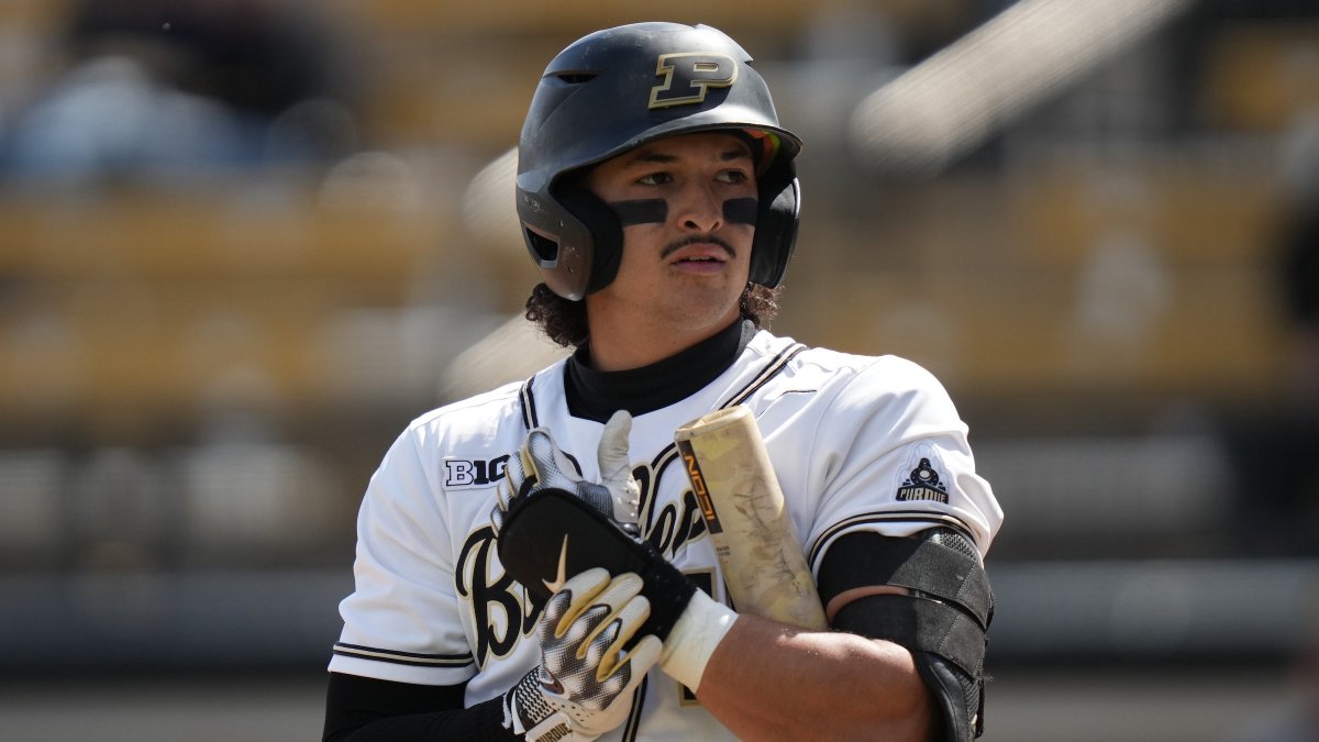 Purdue Baseball (@purduebaseball) on Twitter photo π£οΈ Good Teams?
π
°οΈ Answer!!
#Boilermakers use more aggressiveness on the base paths to tie it up. <a href="/DecelloSergio/">Sergio DeCello</a>'s 1-out single ignites the rally, teaming up <a href="/Brandon_Rogers8/">..8</a>, <a href="/TyGill_2/">Ty Gill</a> & <a href="/AlbertChoi4/">Albert Choi</a> for 2β£ runs.
End 5th: Tied 5-5 vs Michigan
Live Stats: boile.rs/BSB32225 π£οΈ Good Teams?
π
°οΈ Answer!!
#Boilermakers use more aggressiveness on the base paths to tie it up. <a href="/DecelloSergio/">Sergio DeCello</a>'s 1-out single ignites the rally, teaming up <a href="/Brandon_Rogers8/">..8</a>, <a href="/TyGill_2/">Ty Gill</a> & <a href="/AlbertChoi4/">Albert Choi</a> for 2β£ runs.
End 5th: Tied 5-5 vs Michigan
Live Stats: boile.rs/BSB32225