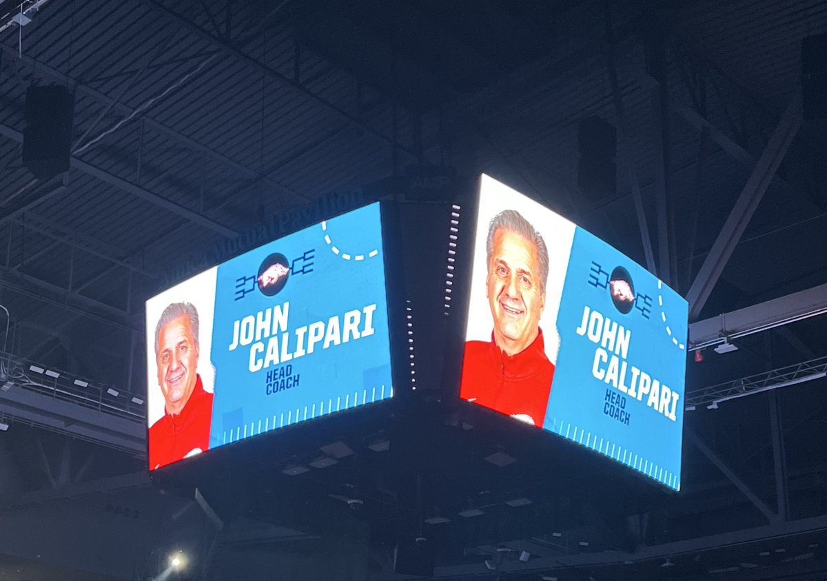 LuFromdade's tweet photo. Marquee Matchup in the last game from Providence for a spot in the Sweet 16🏀 These 2 want to beat each other so bad #CoachCal #CoachPitino #NCAATournament https://t.co/uZL1RlAZrA