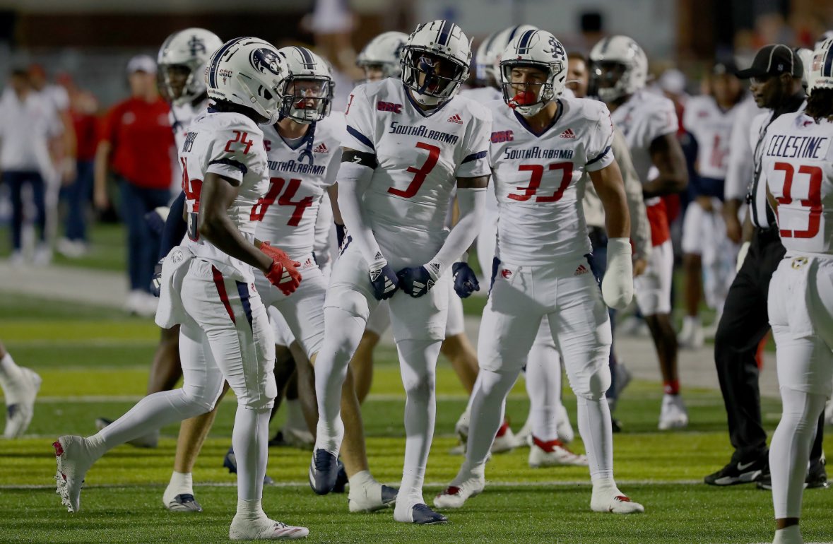 Tre'kievion Ellis (@catomadetre1) on Twitter photo I'm extremely blessed to receive my 2nd D1 offer from <a href="/Fobulous34/">Broderick Fobbs</a>
<a href="/CoachLTeasley/">Lance Teasley</a> <a href="/CopiahFootball/">Copiah Football</a>
<a href="/MacCorleone74/">Rion (Ree-un) Young</a> <a href="/LawrencHopkins/">Lawrence Hopkins</a> <a href="/PrepRedzoneMS/">Prep Redzone Mississippi</a> <a href="/CoachBenson12/">Antonio Benson</a> I'm extremely blessed to receive my 2nd D1 offer from <a href="/Fobulous34/">Broderick Fobbs</a>
<a href="/CoachLTeasley/">Lance Teasley</a> <a href="/CopiahFootball/">Copiah Football</a>
<a href="/MacCorleone74/">Rion (Ree-un) Young</a> <a href="/LawrencHopkins/">Lawrence Hopkins</a> <a href="/PrepRedzoneMS/">Prep Redzone Mississippi</a> <a href="/CoachBenson12/">Antonio Benson</a>